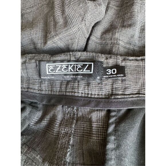 Ezekiel walking shorts size 30 - Picture 4 of 5